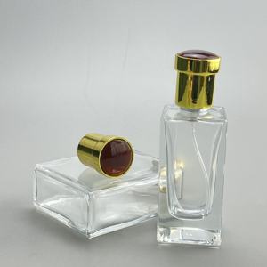 Flacon de parfum en alliage de zinc métallique personnalisé avec pulvérisateur à pompe - Product Image 5