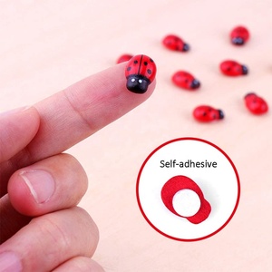 Mini coccinelle auto-adhésive de noël, autocollant de ornement, bois, artisanat de décoration, plantes, artisanat fait en chine, offre spéciale - Product Image 3