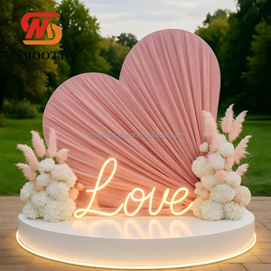 Arco Nuziale Liscio con Decorazione a Cuore, Design Artistico, Sfondo in Tessuto, Struttura in Metallo, Copertura in Tessuto Fai-da-te - Product Image 2