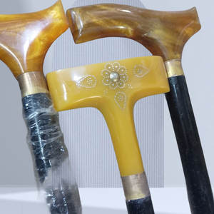 Bastón unisex ligero de madera maciza con mango de material sintético, diseño vintage de última generación, mango en forma de T, hecho a mano, para personas mayores. - Product Image 2