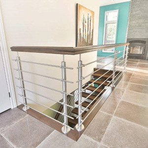 Style américain Extérieur <span class=keywords><strong>Moins</strong></span> <span class=keywords><strong>cher</strong></span> Terrasse Acier inoxydable <span class=keywords><strong>Garde</strong></span>-<span class=keywords><strong>corps</strong></span> Escaliers intérieurs <span class=keywords><strong>Garde</strong></span>-<span class=keywords><strong>corps</strong></span> en métal - Product Image 2