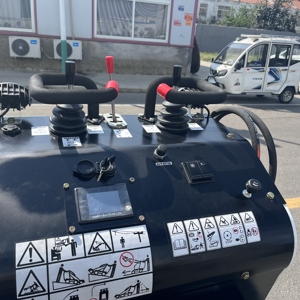 Gratis pengiriman murah selip elektrik Mini Steer pertanian Mini <span class=keywords><strong>Loader</strong></span> selip kecil kualitas tinggi - Product Image 6