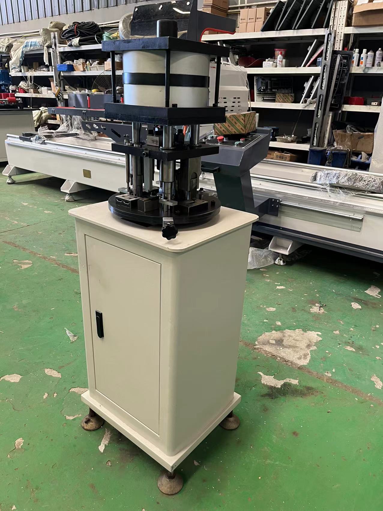 aluminium hole punching machine