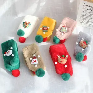 厂家定制时尚设计圣诞礼物可爱红色毛绒冬季保暖儿童羊毛围巾