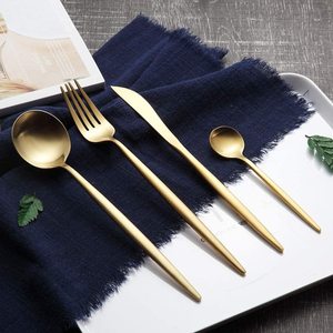 Juego de Cubiertos de Acero Inoxidable de 4 Piezas, Cuchara, Tenedor y Cuchillo, Acabado Mate Dorado, Vajilla Comestible, Venta al por Mayor - Product Image 2