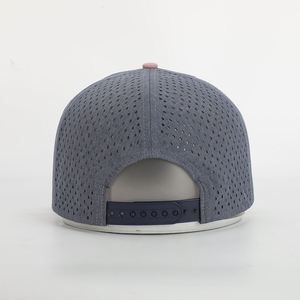 Casquette personnalisée de haute qualité à 5 panneaux avec découpe laser perforée, logo en PVC gris chiné, casquette de baseball résistante à l'eau - Product Image 5