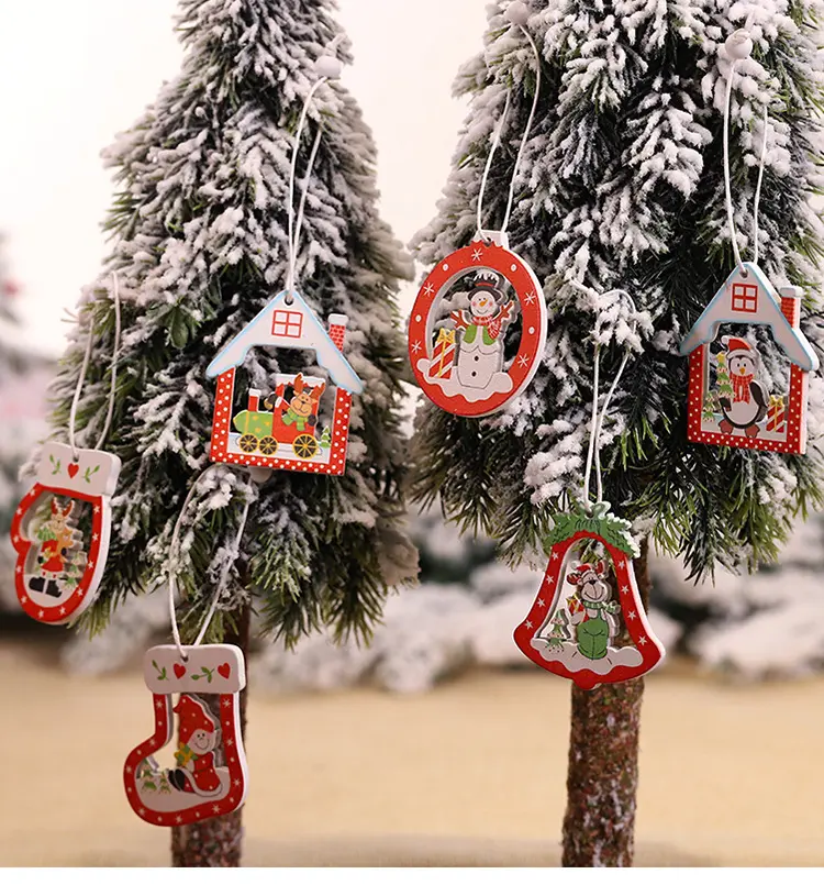 家の雪片のための12個のクリスマスの装飾品木製のペンダントをぶら下げているクリスマスツリー新年のクリスマスの装飾Navidadギフト