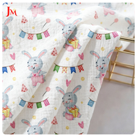 Tissu en mousseline de coton biologique 120 g/m² imprimé numérique motif dessin animé, double gaze crêpe respirante pour l'emmaillotage de bébé et la chemise de fille