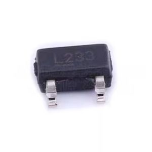 Electronic Components IC Chips <b>Integrated</b> <b>Circuits</b> IC MIC5235YM5-TR MIC5235-1.8YM5 MIC5235-2.5YM5 MIC5235 - Product Image 1