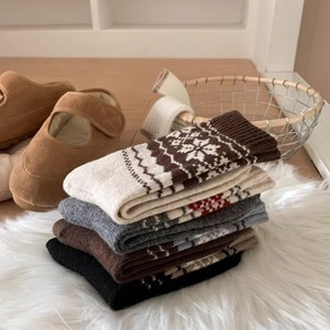 Women's Wool Socks Mid Calf Autumn Winter Warm Thermo Style Regular Casual Socks Sweat Absorbing Polyester Fiber - Product Image 4