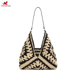 Bolso de Hombro Boho con Diseño Hueco, Triangular y Cuadrado, en Colores Contrastantes, Bolso Tote de Ganchillo con Cuerda de Papel y Correa de PU, RTS, Pedido Mixto al por Mayor - Product Image 1