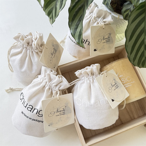 Sac en coton mousseline à fond rond avec cordon de serrage, imprimé avec logo personnalisé, pour emballage de bijoux, cadeaux, bouteilles, bougies en cire - Product Image 1