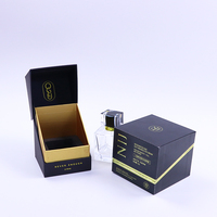 Boîte d'emballage en carton noir avec couvercle rabattable incliné, design personnalisé, avec logo estampé à l'or pour bougie de 50 ml ou bougies de soja