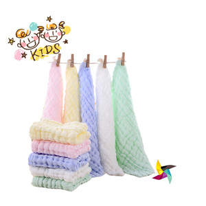Pañuelo de algodón orgánico suave con estampado para bebé, toalla de mano pequeña para niños, color amarillo - Product Image 3