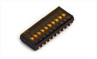 Interrupteur DIP SMD HDJ-04-TR à 4 positions, pas de broche 1,27 mm, scellé par bande supérieure, SPST, en laiton plaqué or, sortie J, 25 mA, 24 VDC