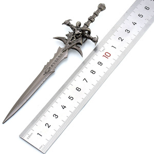 Réplica de Espada de Metal de 14 cm de Frostmourne de <span class=keywords><strong>Warcraft</strong></span>, Modelo de Arma del Rey Lich, Objeto Coleccionable, 24 g - Product Image 5