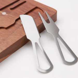 Planche à <span class=keywords><strong>fromage</strong></span> en bois d'acacia durable ensemble couteau <span class=keywords><strong>plateau</strong></span> <span class=keywords><strong>de</strong></span> coupe écologique pour usage domestique en plein air beau design <span class=keywords><strong>plateau</strong></span> <span class=keywords><strong>de</strong></span> service - Product Image 3