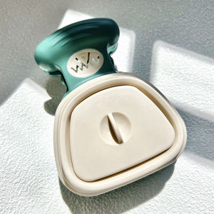 Oferta Caliente: Dispensador Portátil y Plegable de Bolsas para Excrementos de Perro, Ecológico y Duradero, con Control de Olor Moderado - Product Image 1