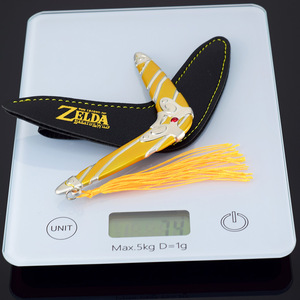 Légende <span class=keywords><strong>Zelda</strong></span> 14cm Totk Sea Breeze Boomerang Alliage Métal Artisanat Cuir Gaine Collection Porte-clés Décor Jouet Arme Ornement - Product Image 2