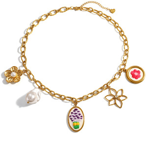 Collar de Perlas con Diseño de Flor de Camelia, Chapado en Oro de 18k, Colgante con Bordado Floral, Joyería para Uso Diario - Product Image 5