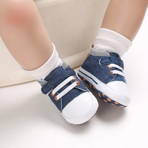 Tela Denim soffice suola primo passo glitterata lacci <span class=keywords><strong>per</strong></span> <span class=keywords><strong>scarpe</strong></span> bambino a piedi nudi <span class=keywords><strong>scarpe</strong></span> da bambino Extra larghe Prewalker <span class=keywords><strong>scarpe</strong></span> da bambino - Product Image 4