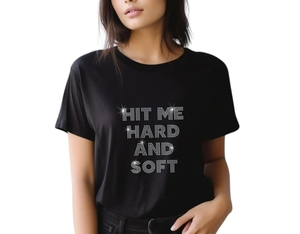 Nouvelle arrivée de transfert de strass avec impression de logo sur mesure sur <span class=keywords><strong>t</strong></span>-shirts Sports Mom Cartoon Ready Design - Product Image 4