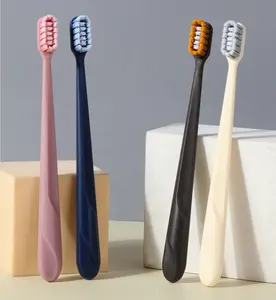 Nouvel arrivage de brosses à dents à poils spéciaux, nouveau design 2022
