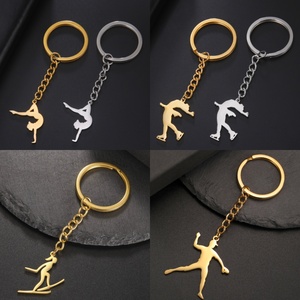 Porte-clés en acier inoxydable doré, style sportif, en forme de corps d'athlète, inaltérable, accessoires de mode, vente en gros - Product Image 2