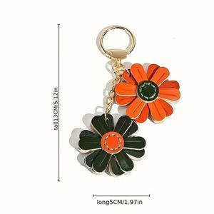 Handmade Genuine Leather Flower Keychain Handbags Tote Bags <b>Gifts</b> Flower Decorative Keyring Women Bag Purse Pendant Charms - Product Image 3