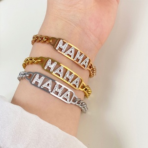 Pulsera de Acero Inoxidable Chapada en Oro de 18K con Letras Huecas y Diamantes Blancos, a la Moda, de Fabricante - Product Image 3