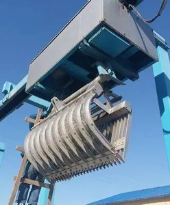 Machine de nettoyage de tamis à grappin hydraulique avec système automatique d'élimination des débris pour rivières et canaux - Product Image 3