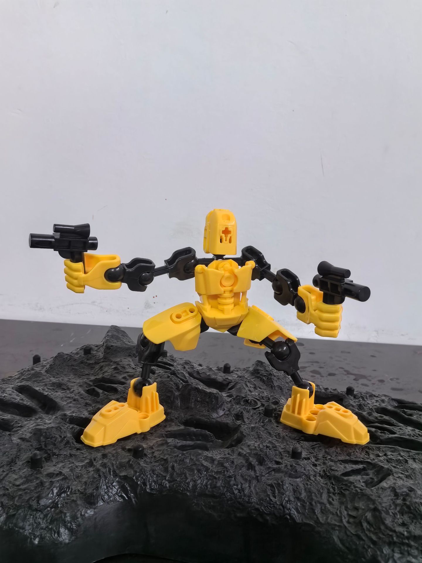 New cute robot yellow 42 grams