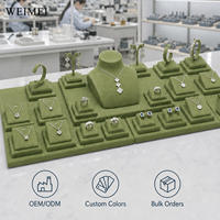 WEIMEI Présentoirs en velours vert olive pour colliers, bracelets, boucles d'oreilles et bagues, pour boutiques, magasins de cadeaux et vitrines de bijouterie