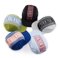 Casquette de sport 5 panneaux en nylon imperméable avec logo personnalisé imprimé sur maille, visière plate, pour la course à pied, vente en gros