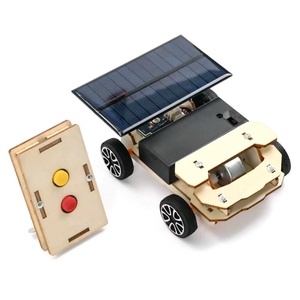 Kit Educativo OKYN-G5428-0 para Construir un Auto Solar a Control Remoto - Product Image 1