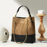 Sac bandoulière tendance en cuir véritable pour femme, style patchwork populaire, avec deux sangles et doublure en polyester, toutes saisons