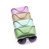 Emballage de lunettes de soleil en cuir à la mode Boîte d'emballage magnétique pour lunettes de soleil avec sélection multicolore
