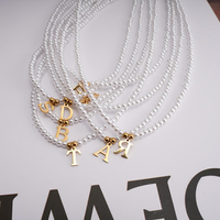 Collier ras du cou personnalisé élégant avec pendentif lettres A-Z initiales nom imitation perle