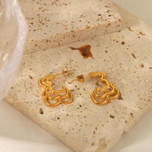 Boucles <span class=keywords><strong>d</strong></span>'oreilles en acier inoxydable doré, design rétro creux en forme <span class=keywords><strong>d</strong></span>'oreille <span class=keywords><strong>d</strong></span>'<span class=keywords><strong>ours</strong></span>, marque Dongguan Inspire Jewelry, vente en gros - Product Image 1