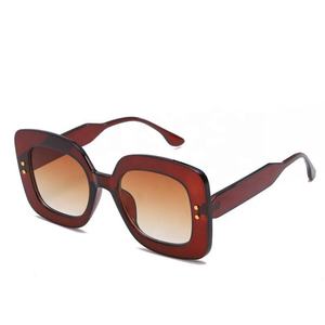 2020 Vintage donne Retro occhiali da sole fumo occhiali da sole femminili Oversize - Product Image 3