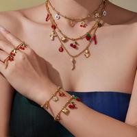Pendentif Breloque Émail Fraise Trèfle Insecte en Acier Inoxydable Plaqué Or 18K, Ensemble de Bijoux de Mode Bracelet, Collier et Bague