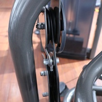 Machine d'extension dorsale pour la musculation du bas du dos, des fessiers et des ischio-jambiers