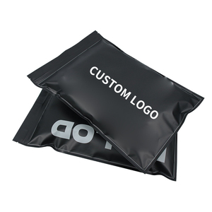 Sac à fermeture éclair noir mat en PE/<span class=keywords><strong>PP</strong></span>/CPE, marque XYF, imprimé en héliogravure, emballage personnalisé durable et résistant à l'humidité pour portefeuilles, vêtements, chapeaux et casquettes - Product Image 4