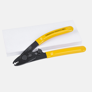 Pince à trois trous pour le dénudage et la coupe de fibres optiques, pour le retrait de revêtement de fibres de 900 µm, 2 mm, 3 mm, pour la terminaison sur site FTTH - Product Image 1
