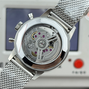 Reloj deportivo de inspiración aeronáutica, reloj analógico para hombre, resistente al agua y duradero. - Product Image 4