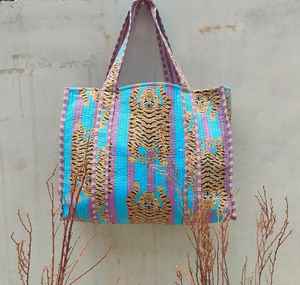 Bolso Tote de Algodón Acolchado con Estampado de Tigre, Bolso de Hombro Suave para Mujer, Bolso de Compras Hecho a Mano, Bolso de Viaje para Uso Diario - Product Image 6