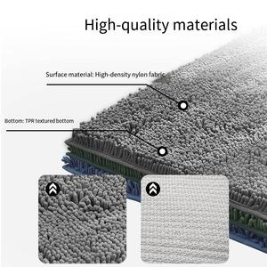 Tapis de bain en chenille personnalisé avec base antidérapante en PVC - Tapis de salle de bain super absorbant pour la douche et les toilettes - Product Image 3