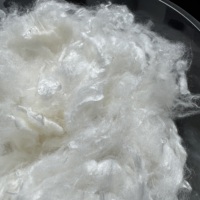 Fibre de viscose de bambou à fine densité 1.2D et 1.4D, bonne fluidité de filature pour la fabrication de fils mélangés au coton