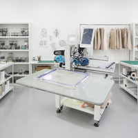 Machine automatique de pose de strass à ultrasons à tête unique et 4 plaques Disen pour tissus/vêtements, haute vitesse