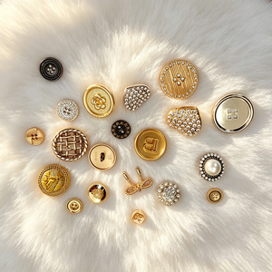 Custom Pattern Embossed Zinc Alloy Brass Shank <b>Buttons</b> Bright Polished Gold Round <b>Buttons</b> for Handmade Metal Accessories - Product Image 3